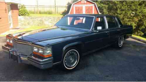 Cadillac Brougham De'Elegance (1987)