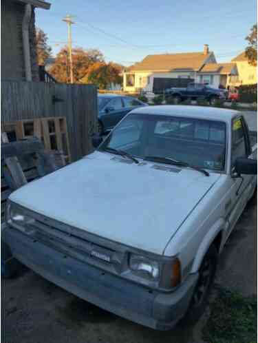 Mazda B-Series Pickups standard bed (1987)