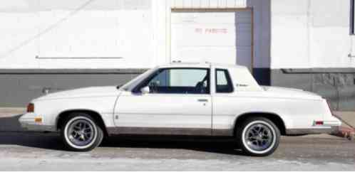 1987 Oldsmobile Cutlass Base Coupe 2-Door