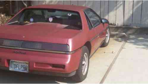 Pontiac Fiero Black (1987)