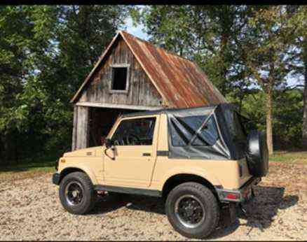 Suzuki Samurai JX Sport Utility (1987)