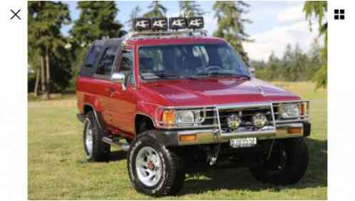 Toyota 4Runner DLX Sport Utility (1987)