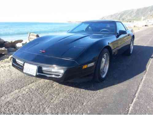 1988 Chevrolet Corvette Base 2dr Hatchback