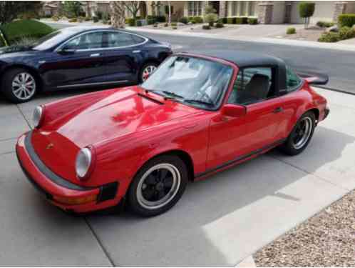 Porsche 911 Carrera Targa (1988)