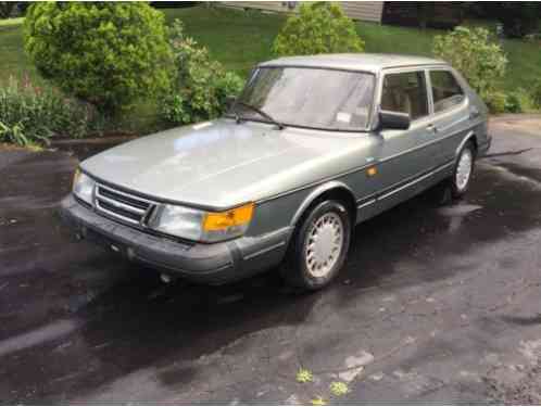 Saab 900 (1988)