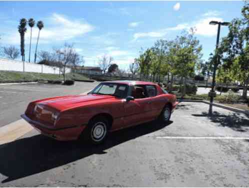 Studebaker avanti ll (1988)