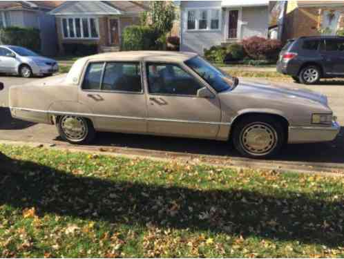 Cadillac Fleetwood Leather Interior (1989)