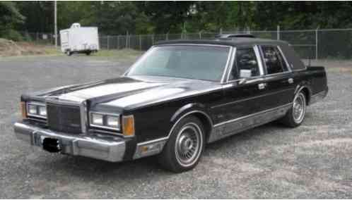 Lincoln Town Car Signature (1989)