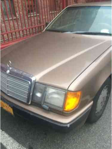 1989 Mercedes-Benz 300-Series 300CE