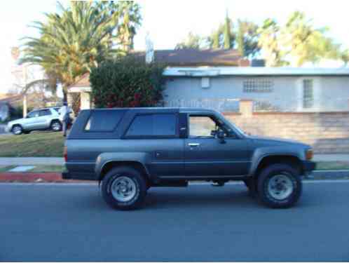 1989 Toyota 4Runner DLX Sport Utility 2-Door