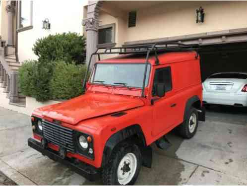 Land Rover Defender (1990)