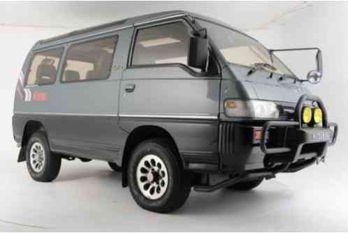 Mitsubishi Delica Super Exceed 4WD (1991)