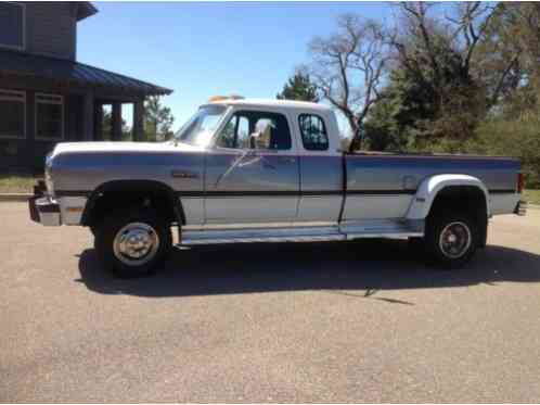 Dodge Other Pickups LE (1992)