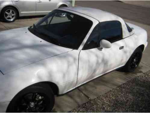 Mazda MX-5 Miata Base 2dr (1992)