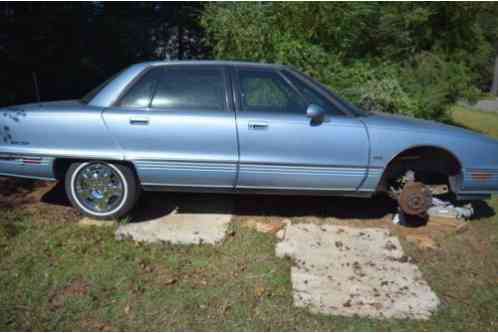 Oldsmobile Ninety-Eight Regency (1992)