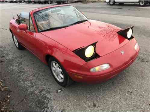 Mazda MX-5 Miata -- (1993)