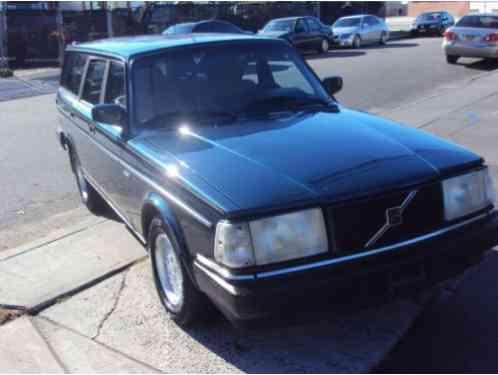 Volvo 240 240 Classic (1993)