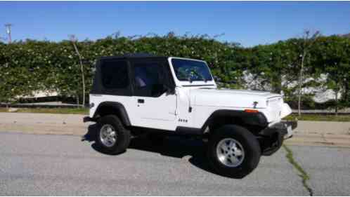 Jeep Wrangler SE Sport Utility (1994)