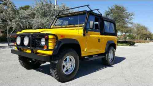 Land Rover Defender D90 ST NAS (1994)