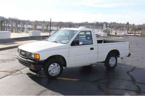 Isuzu Pickup truck (1995)