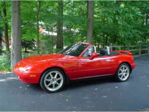 Mazda MX-5 Miata Deluxe Black (1995)