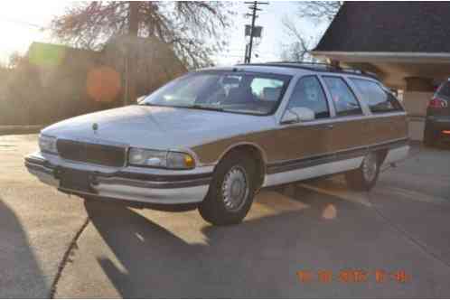 Buick Roadmaster Estate Wagon (1996)