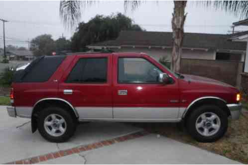 Isuzu Rodeo LS Sport Utility 4-Door (1996)