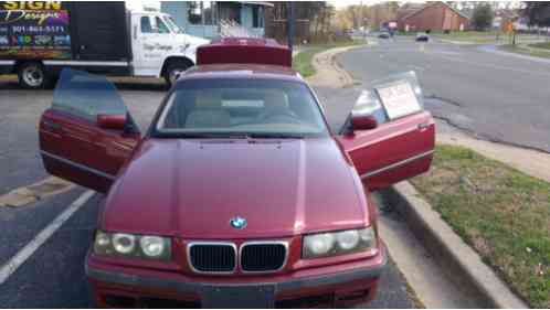 BMW 3-Series Base Coupe 2-Door (1997)