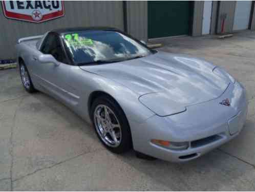 Chevrolet Corvette Base Coupe (1997)