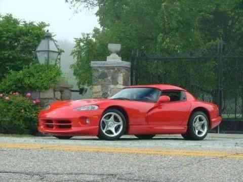 Dodge Viper 2 door roadster (1997)