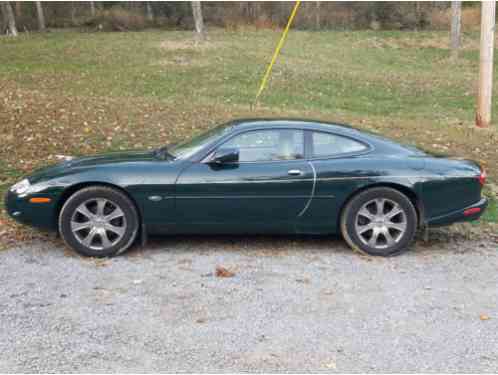 Jaguar XK8 Base Coupe 2-Door (1997)