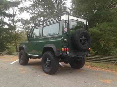 Land Rover Defender Wagon (1997)