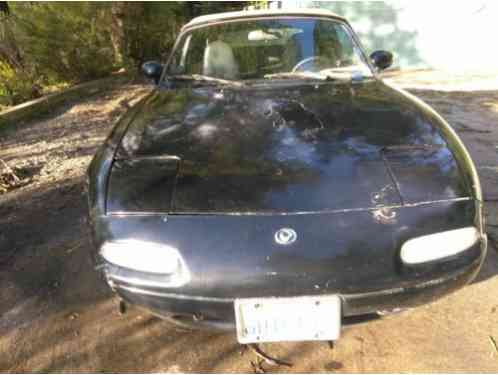 Mazda MX-5 Miata Convertible (1997)