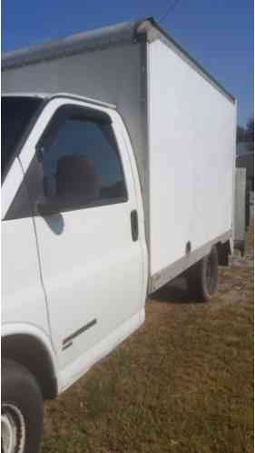 GMC Savana White (1998)