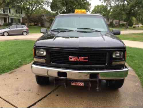 1998 GMC Sierra 2500 Gmc sierras 2500 pick-up truck 4x4 with two doors