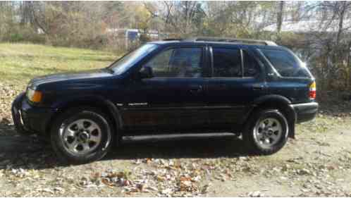 Isuzu Rodeo LS Sport Utility 4-Door (1998)