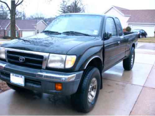 Toyota Tacoma SR5 Extended Cab (1998)