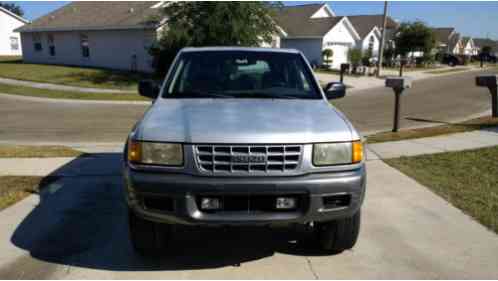 Isuzu Amigo S Sport Utility 2-Door (1999)