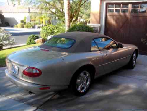 Jaguar XK8 (1999)