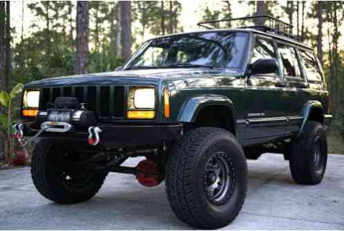 Jeep Cherokee Limited Sport Utility (1999)