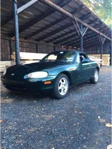 1999 Mazda MX-5 Miata Base Convertible 2-Door