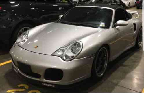 Porsche 911 Wide body carrera 4 (1999)