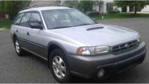 Subaru Legacy Outback Wagon 4-Door (1999)