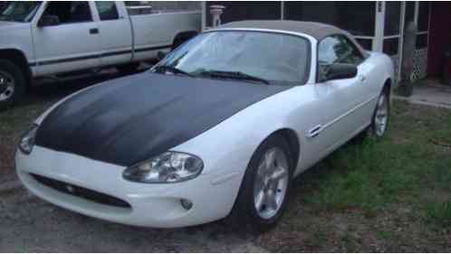 2000 Jaguar XK8