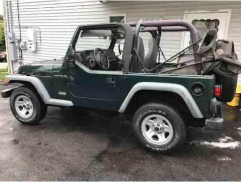 Jeep Wrangler SE Sport Utility (2000)