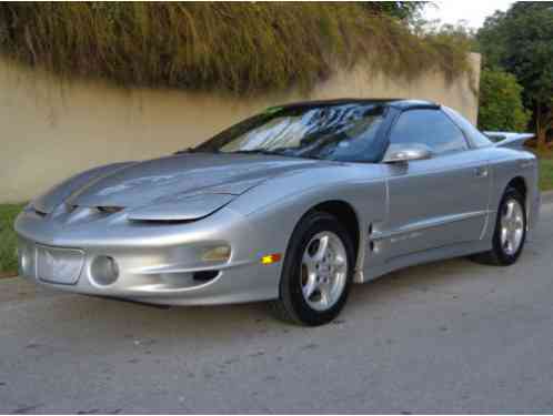 Pontiac Firebird Trans Am Coupe (2000)