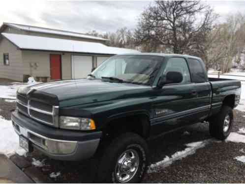 Dodge Ram 2500 Laramie SLT (2001)