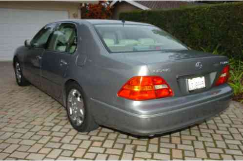 Lexus LS (2001)