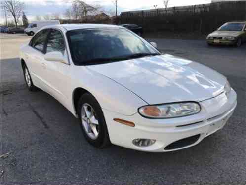 Oldsmobile Aurora -- (2001)