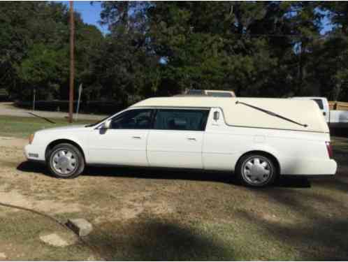 Cadillac DeVille Hearse (2002)